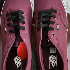 Men's Atwood Canvas Oxblood/White Vans
